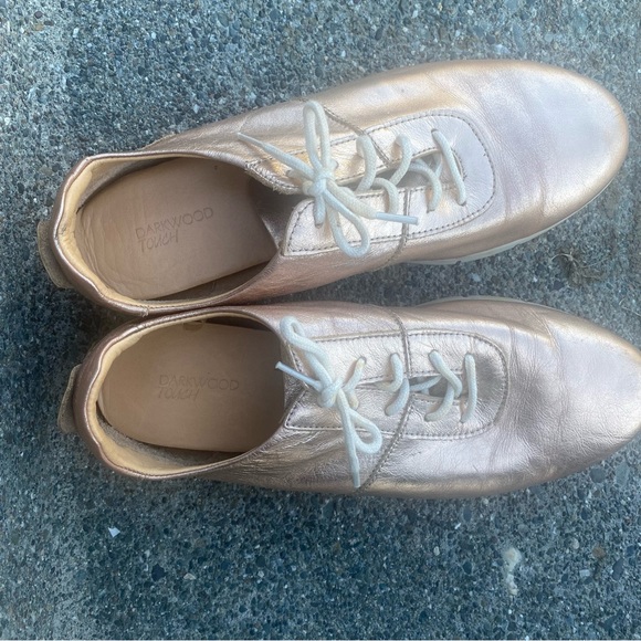 Darkwood Touch woman’s 39 (8.5) lace-up shoes gold metallic. Padded inside le - Picture 2 of 9